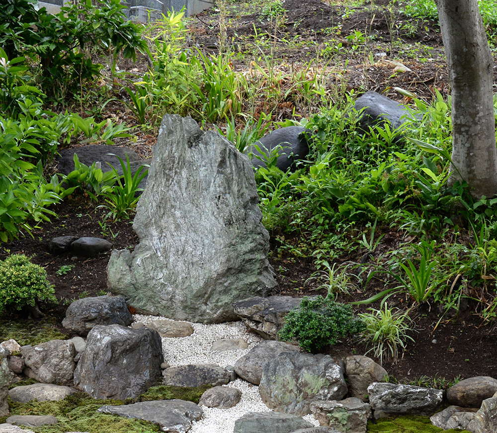 南足柄金剛寺 - 枯山水「桃源の庭」