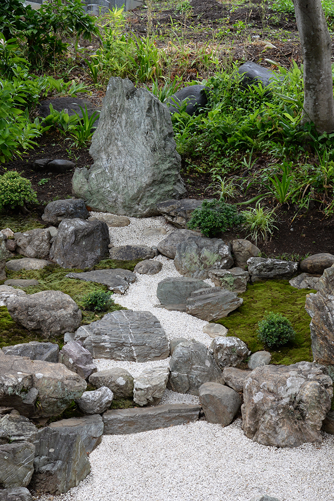 南足柄金剛寺 - 枯山水「桃源の庭」